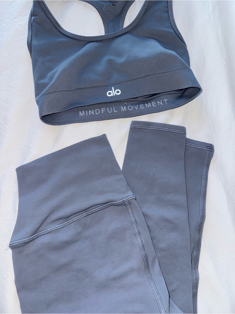 Alo Workout Set - Sports Bra & Leggings Steel Blue